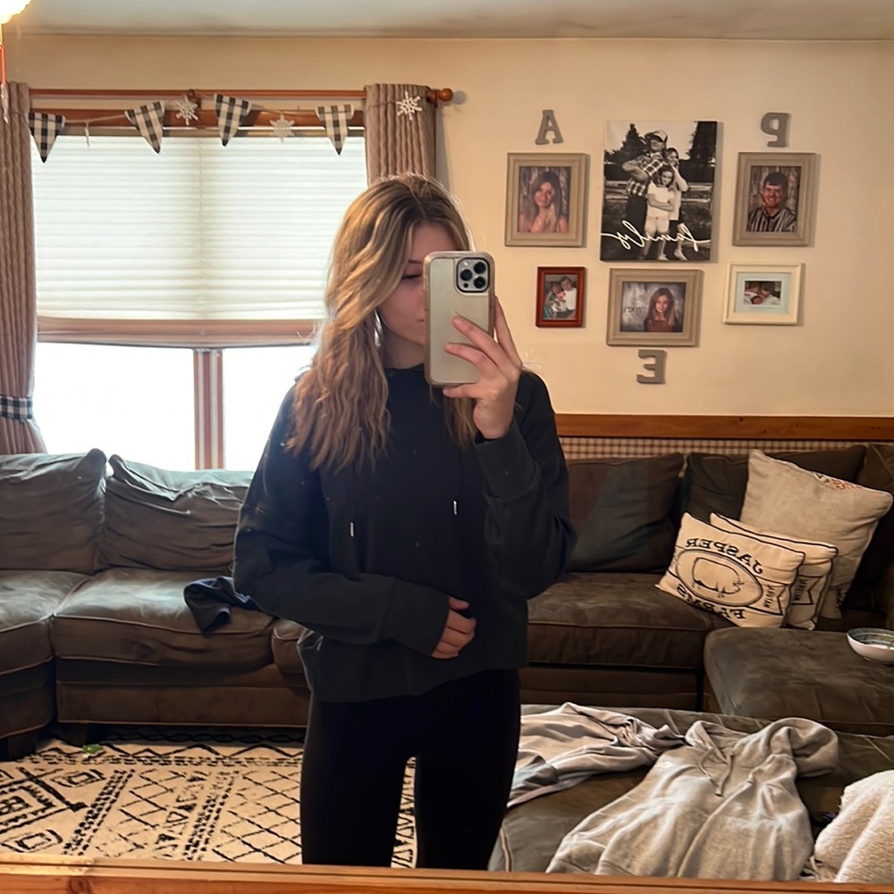 Lose sweatshirt